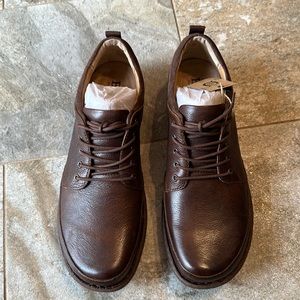 New in box men’s born nigel shoes